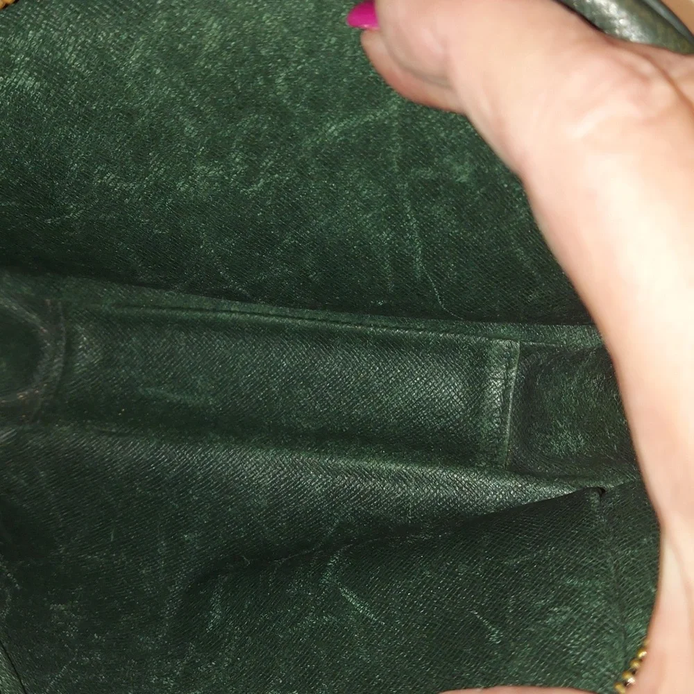 LOUIS VUITTON Trousse toilette Pouch Bag Taiga Leather Green